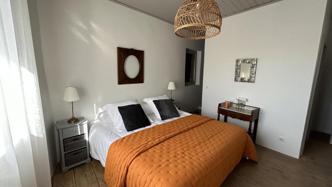 Le Petit Eden Bed and Breakfast Saint-Quentin-la-Poterie Eksteriør billede