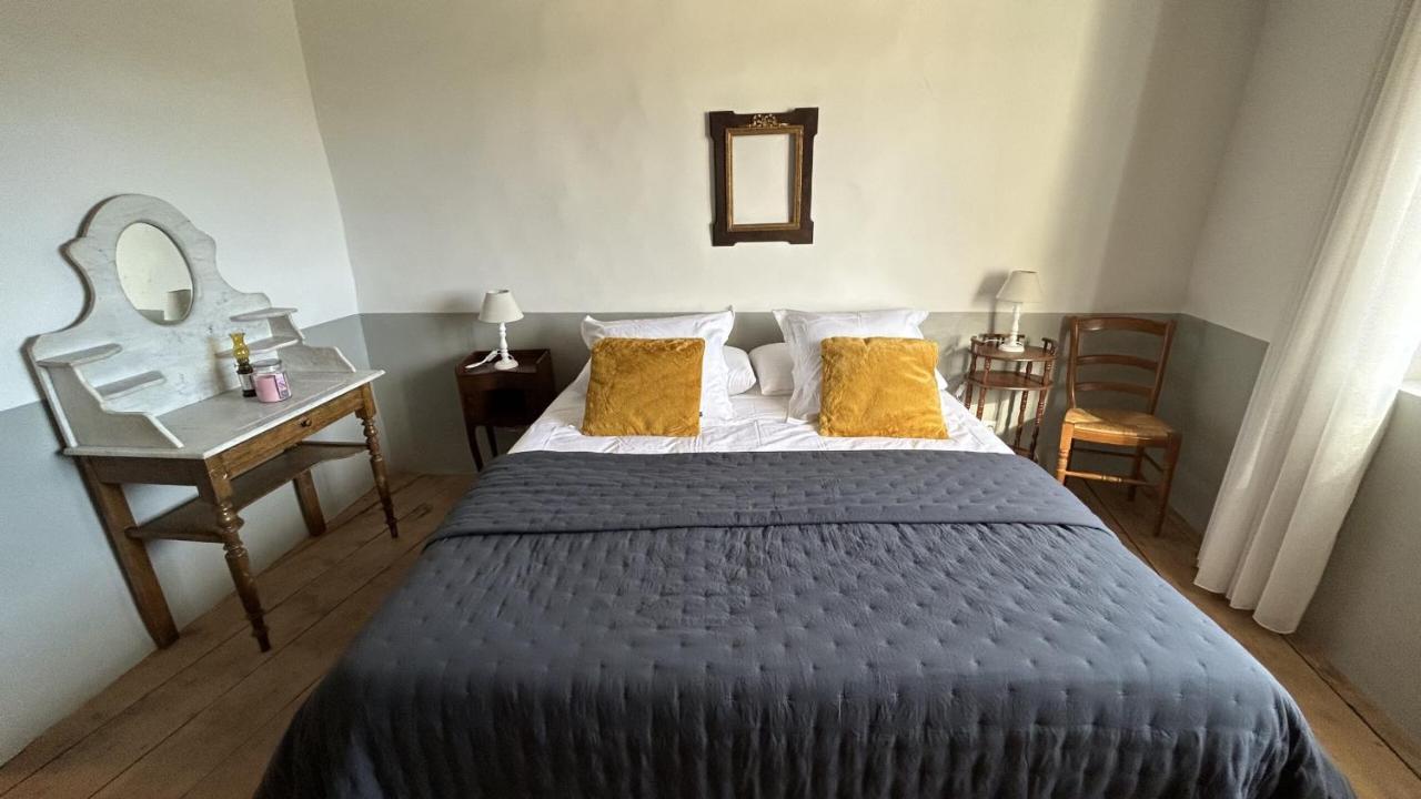 Le Petit Eden Bed and Breakfast Saint-Quentin-la-Poterie Eksteriør billede