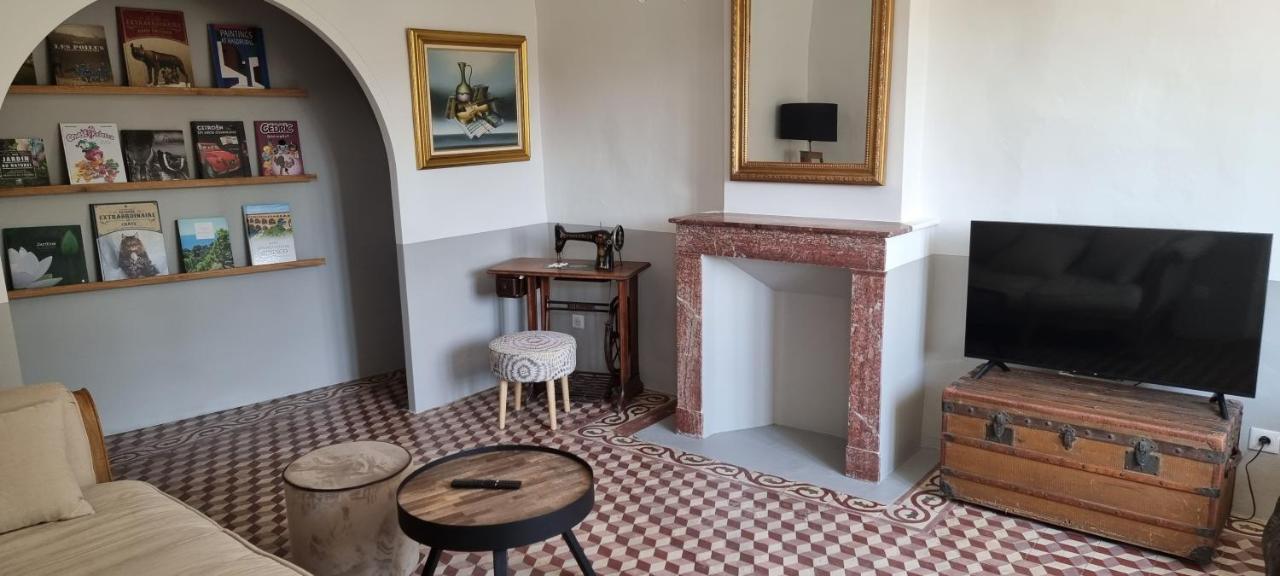 Le Petit Eden Bed and Breakfast Saint-Quentin-la-Poterie Eksteriør billede